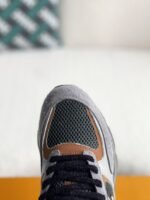 LOUIS VUITTON Low-top running shoes - Image 8