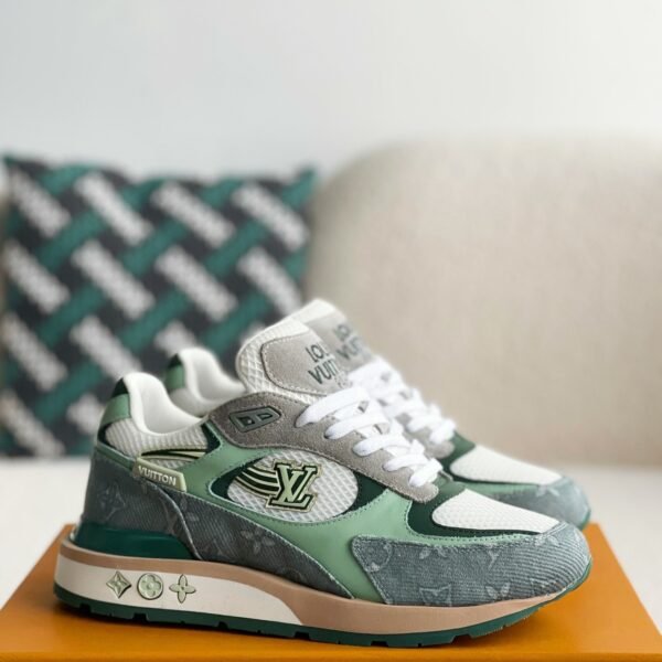 LOUIS VUITTON Low-top running shoes