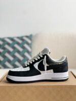LOUIS VUITTON x NIKE AIR FORCE 1 Sneaker - Image 4