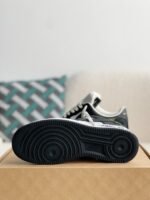 LOUIS VUITTON x NIKE AIR FORCE 1 Sneaker - Image 10