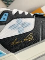 LOUIS VUITTON TRAINER Sneakers - Image 12
