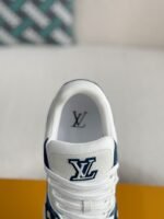 LOUIS VUITTON SNEAKER - Image 8