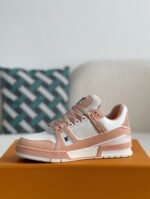 LOUIS VUITTON SNEAKER - Image 4