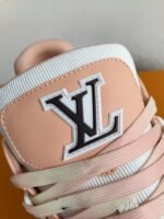 LOUIS VUITTON SNEAKER - Image 10