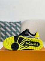 LOUIS VUITTON SNEAKER - Image 5