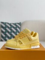 LOUIS VUITTON SNEAKER - Image 2