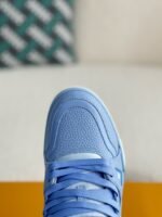 LOUIS VUITTON SNEAKER - Image 8
