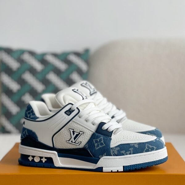 LOUIS VUITTON SNEAKER