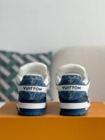LOUIS VUITTON SNEAKER - Image 3