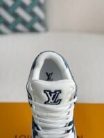 LOUIS VUITTON SNEAKER - Image 8