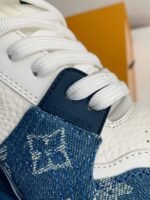 LOUIS VUITTON SNEAKER - Image 11