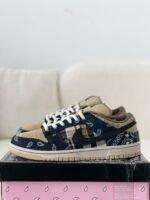 Nike Dunk Low Jackboys SB X Travis Scott - Image 2
