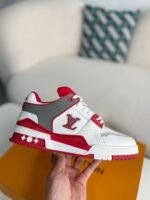LOUIS VUITTON SNEAKER - Image 11