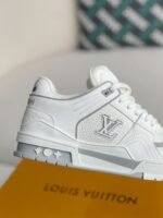 LOUIS VUITTON SNEAKER - Image 7