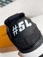 LOUIS VUITTON SNEAKER - Image 15