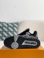 LOUIS VUITTON SNEAKER - Image 5