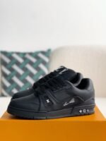 LOUIS VUITTON SNEAKER - Image 2