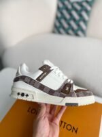 LOUIS VUITTON TRAINER SNEAKERS - Image 5