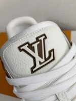 LOUIS VUITTON TRAINER SNEAKERS - Image 9