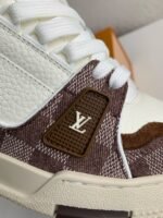 LOUIS VUITTON TRAINER SNEAKERS - Image 10