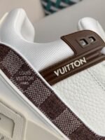LOUIS VUITTON TRAINER SNEAKERS - Image 11