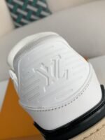 LOUIS VUITTON TRAINER SNEAKERS - Image 16