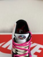 Nike NK SB Dunk Low Sneakers - Image 7