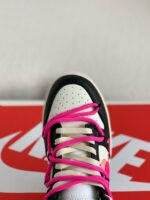 Nike NK SB Dunk Low Sneakers - Image 8