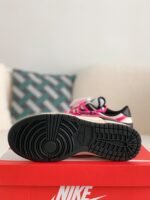 Nike NK SB Dunk Low Sneakers - Image 9