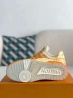 LOUIS VUITTON SNEAKER - Image 5