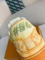 LOUIS VUITTON SNEAKER - Image 15