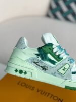 LOUIS VUITTON SNEAKER - Image 7