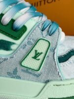 LOUIS VUITTON SNEAKER - Image 11