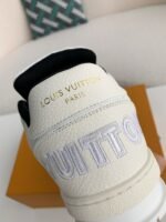 LOUIS VUITTON SNEAKERS - Image 14