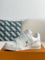 LOUIS VUITTON TRAINER SNEAKERS - Image 4