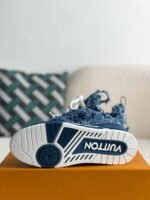 LOUIS VUITTON TRAINER SNEAKERS - Image 5