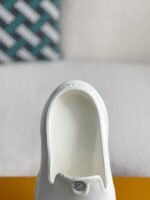 LOUlS VUlTTON Shark slippers, thick soles - Image 8