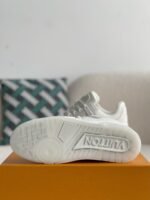 LOUIS VUITTON TRAINER SNEAKERS - Image 5