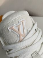 LOUIS VUITTON TRAINER SNEAKERS - Image 10