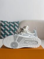 LOUIS VUITTON RUNNER TATIC sneakers - Image 5