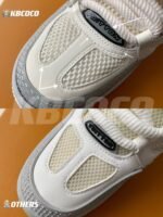 LOUIS VUITTON RUNNER TATIC sneakers - Image 18