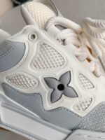 LOUIS VUITTON RUNNER TATIC sneakers - Image 27