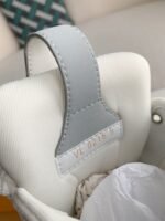 LOUIS VUITTON RUNNER TATIC sneakers - Image 30