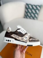 LOUIS VUITTON TRAINER SNEAKERS - Image 6