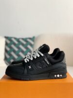 LOUIS VUITTON TRAINER Sneakers - Image 2