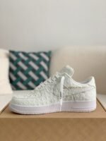 LOUIS VUITTON x NIKE AIR FORCE 1 Sn eaker - Image 4