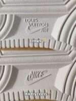 LOUIS VUITTON x NIKE AIR FORCE 1 Sn eaker - Image 12