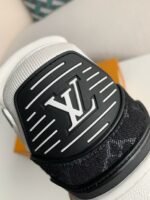 LOUIS VUITTON TRAINER SNEAKERS Kirby - Image 28