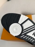 LOUIS VUITTON TRAINER SNEAKERS Kirby - Image 30