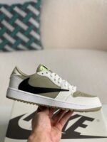 Travis Scott x Jordan Air Jordan 1 Low Golf 6.0 Sneakers - Image 3